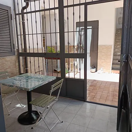 Casa Podus Regalis - Poggioreale Centro Direzionale * Neapel